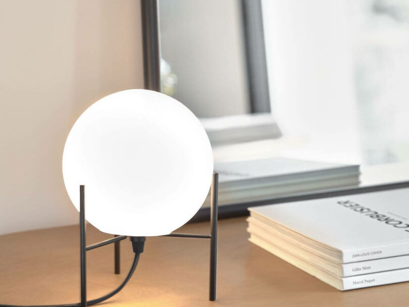 Stolná lampa Sphere čierna