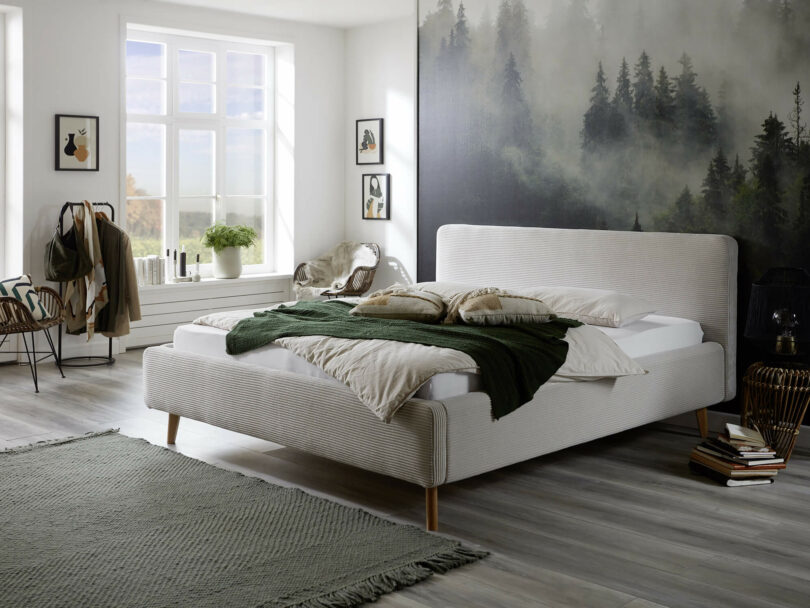 Čalúnená posteľ taupe s úložným priestorom 160 x 200 cm menčester béžová