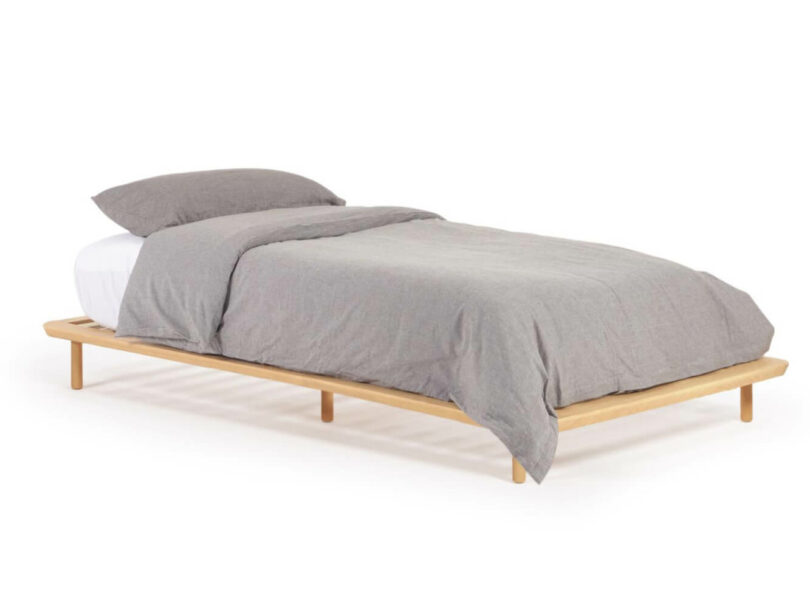 Drevená posteľ Marewa 90 x 200 cm