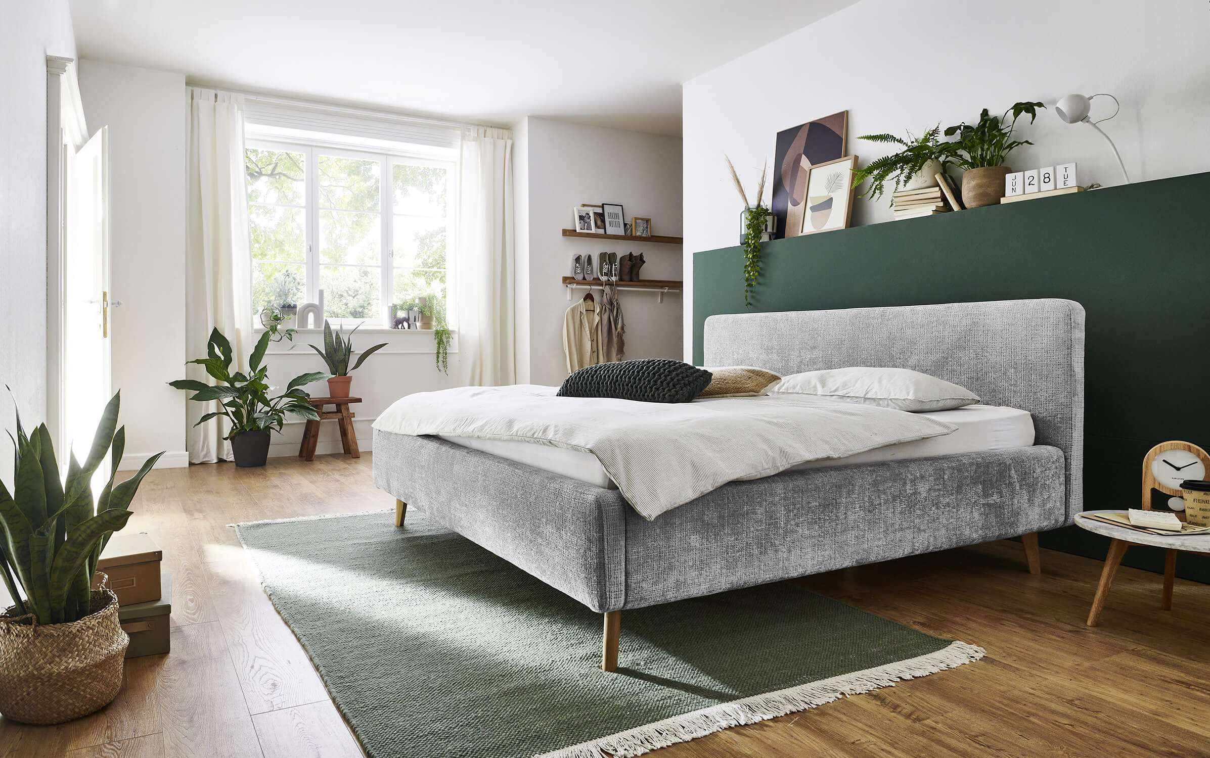 Dvojlôžková posteľ taupe 160 x 200 cm chenille sivá